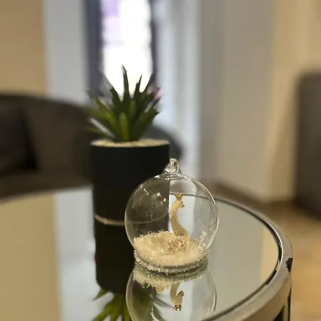 Regal 2 Apartment